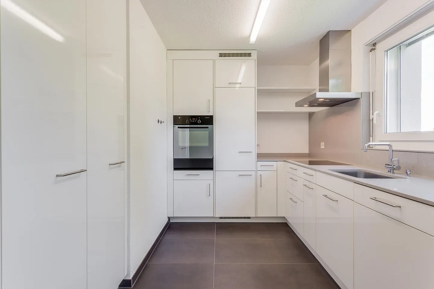 Geräumige 4.5-Zimmerwohnung - Foto 3 von 8