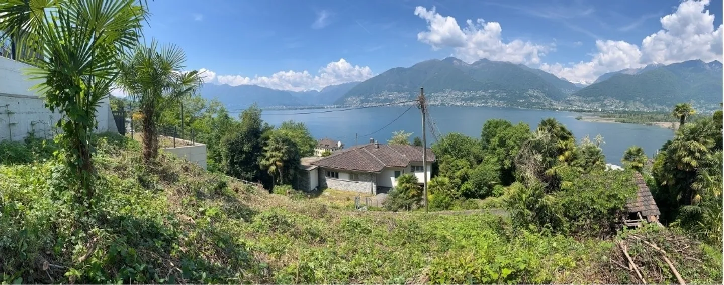 Building plot with building permit for sale in Gambarogno - a unique opportunity in the green of Ticino - Photo 4 of 5