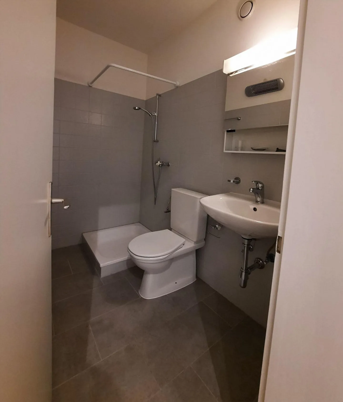 Graziosio apartment recently renovated! - Photo 3 of 4