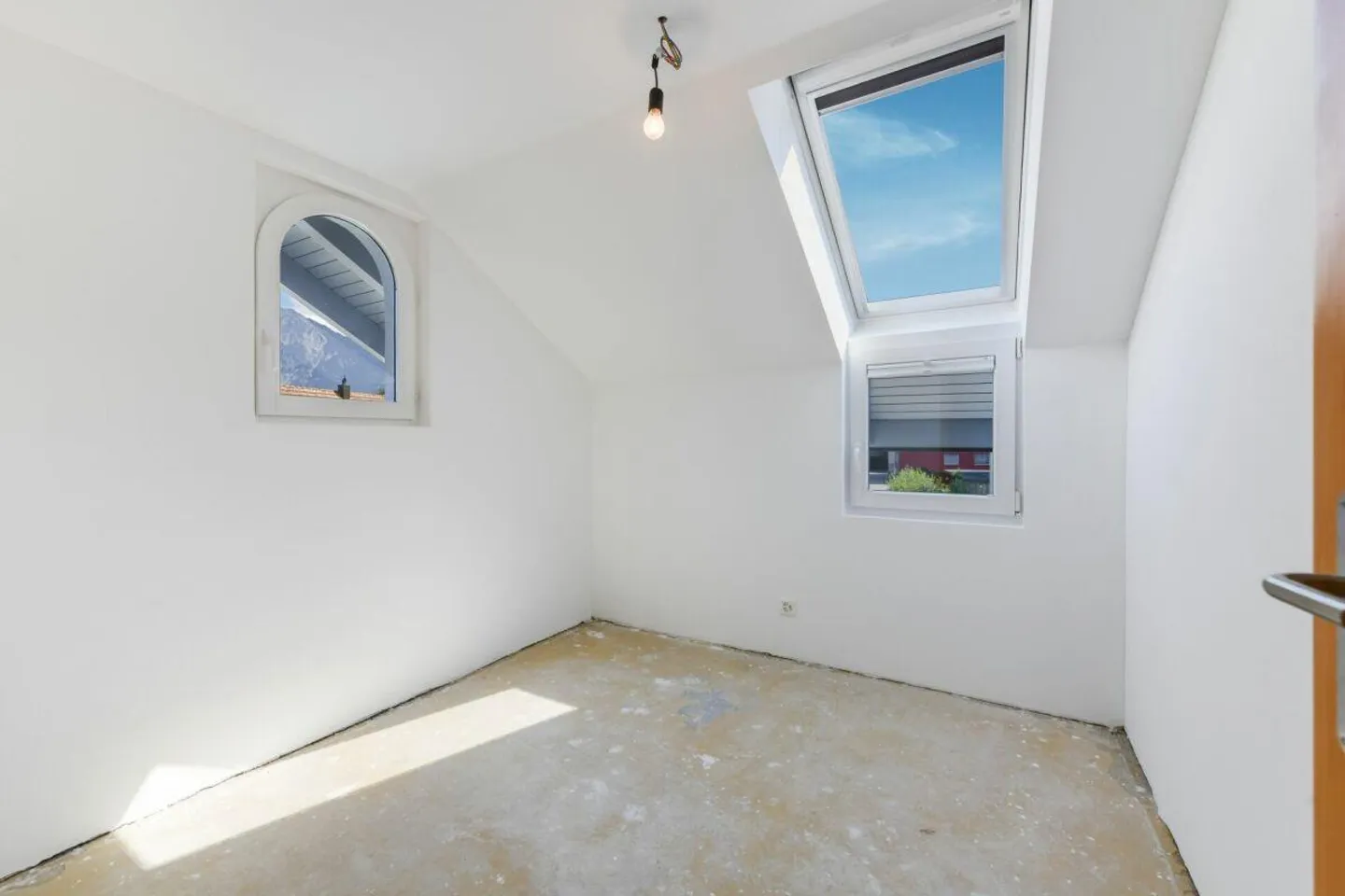 Attractive 4.5-room single-family house for couples or small families - Photo 4 of 11