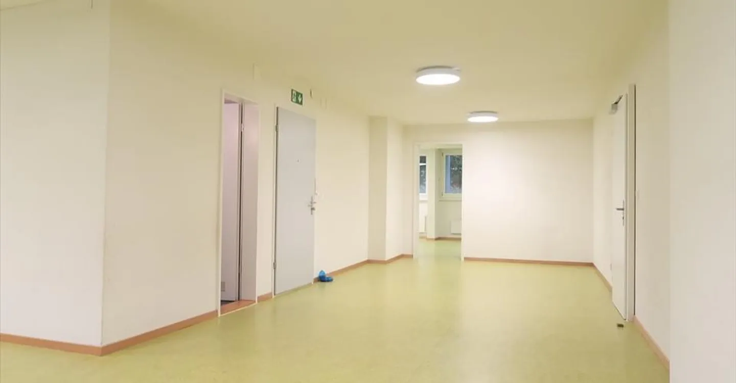 Aperto, flessibile, inondato di luce - ambiente ideale per la crescita - Foto 5 di 9