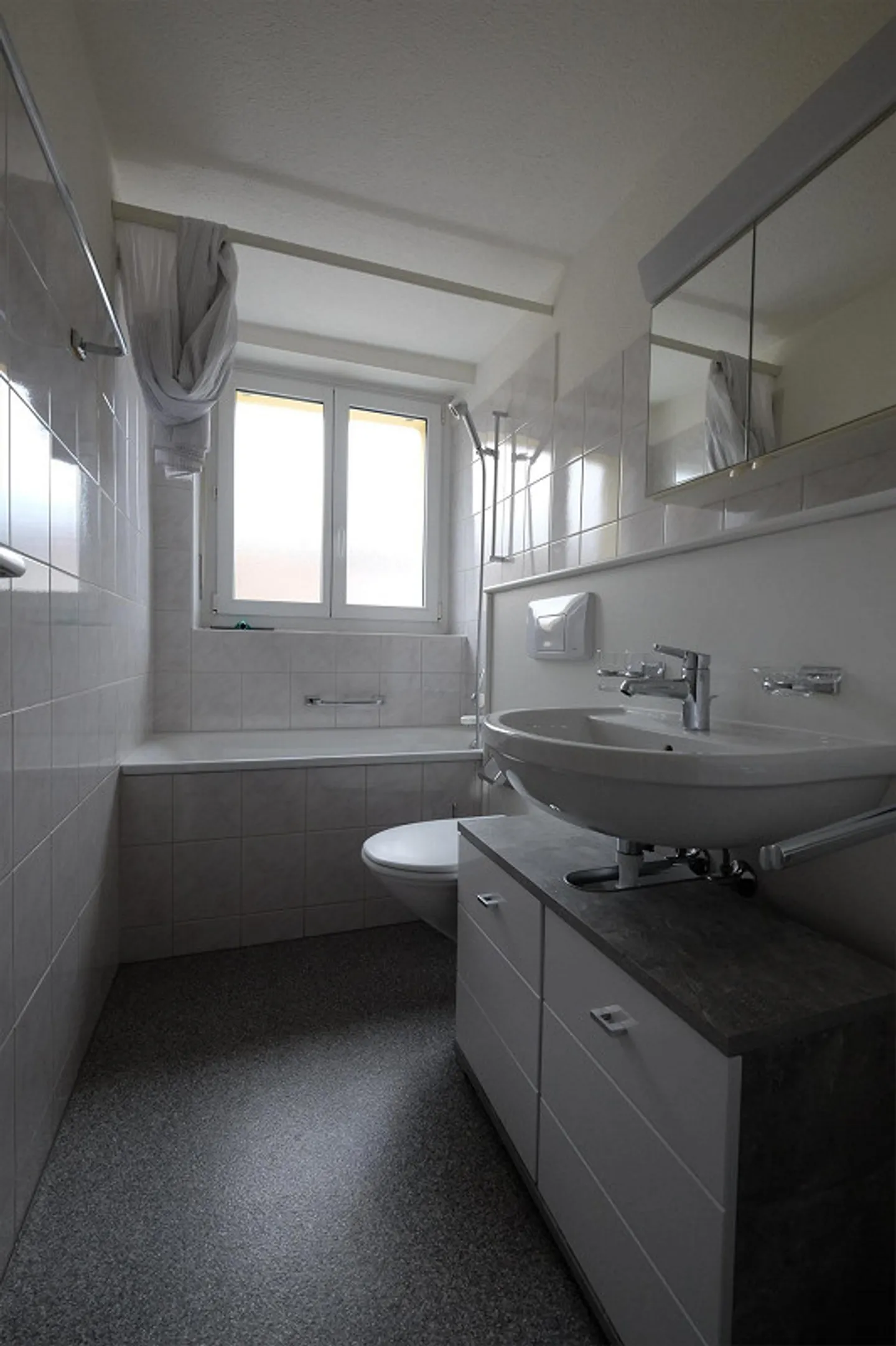 Belle appartement de 3,5 pièces avec terrasse de jardin privée - Photo 2 sur 9