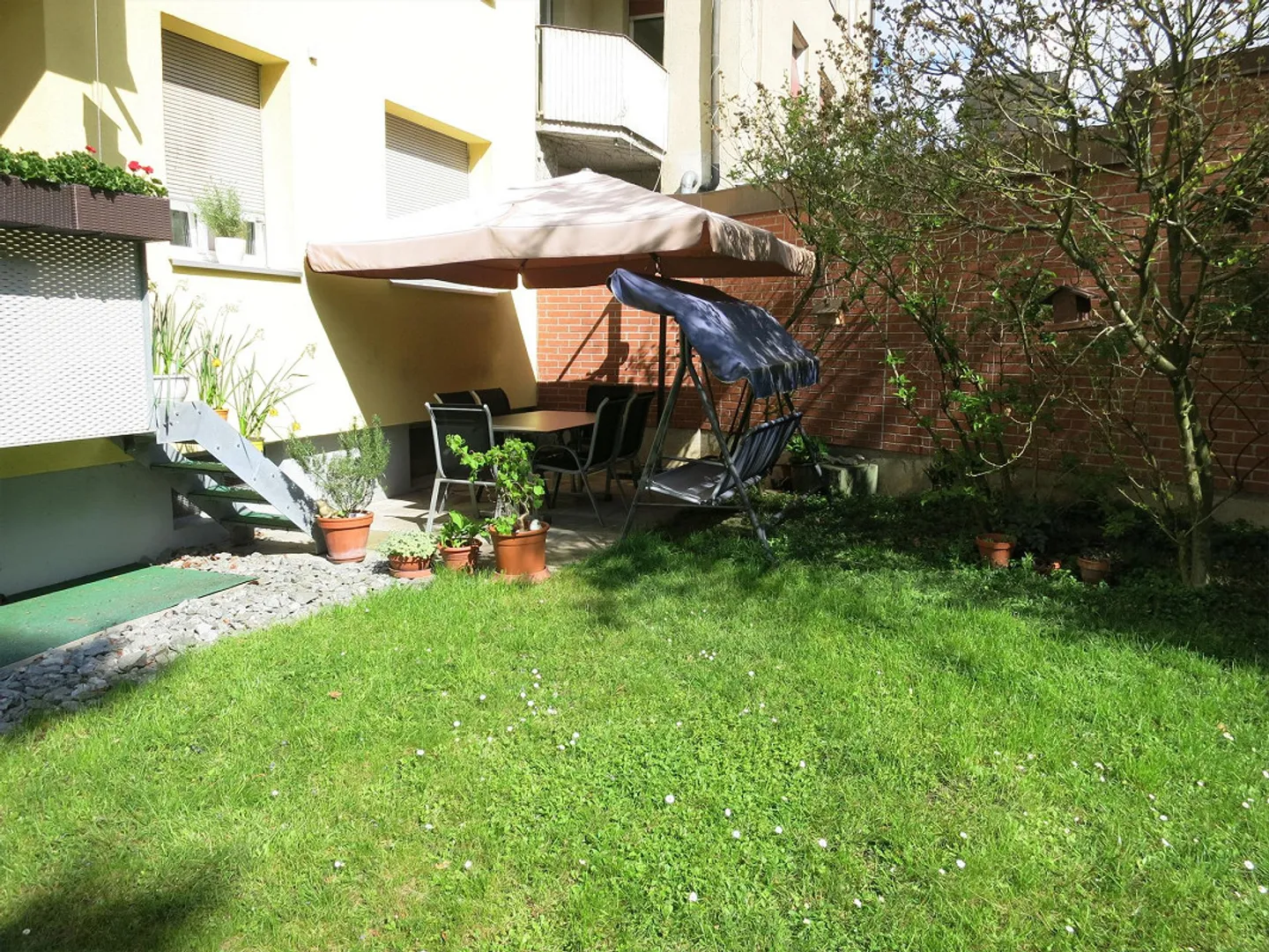 Belle appartement de 3,5 pièces avec terrasse de jardin privée - Photo 3 sur 9