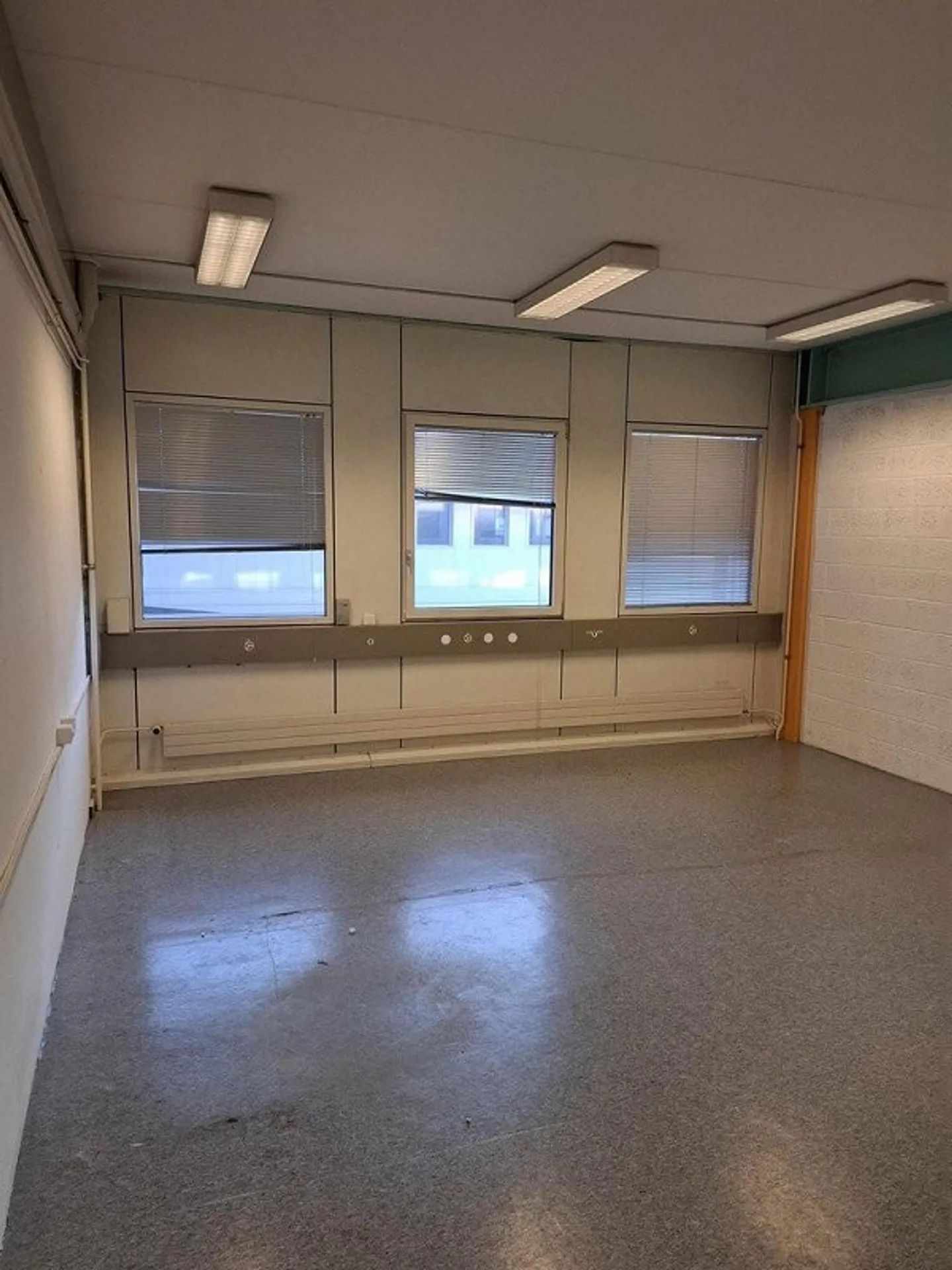 To seize! Magnificent commercial space for rent! - Photo 5 of 9