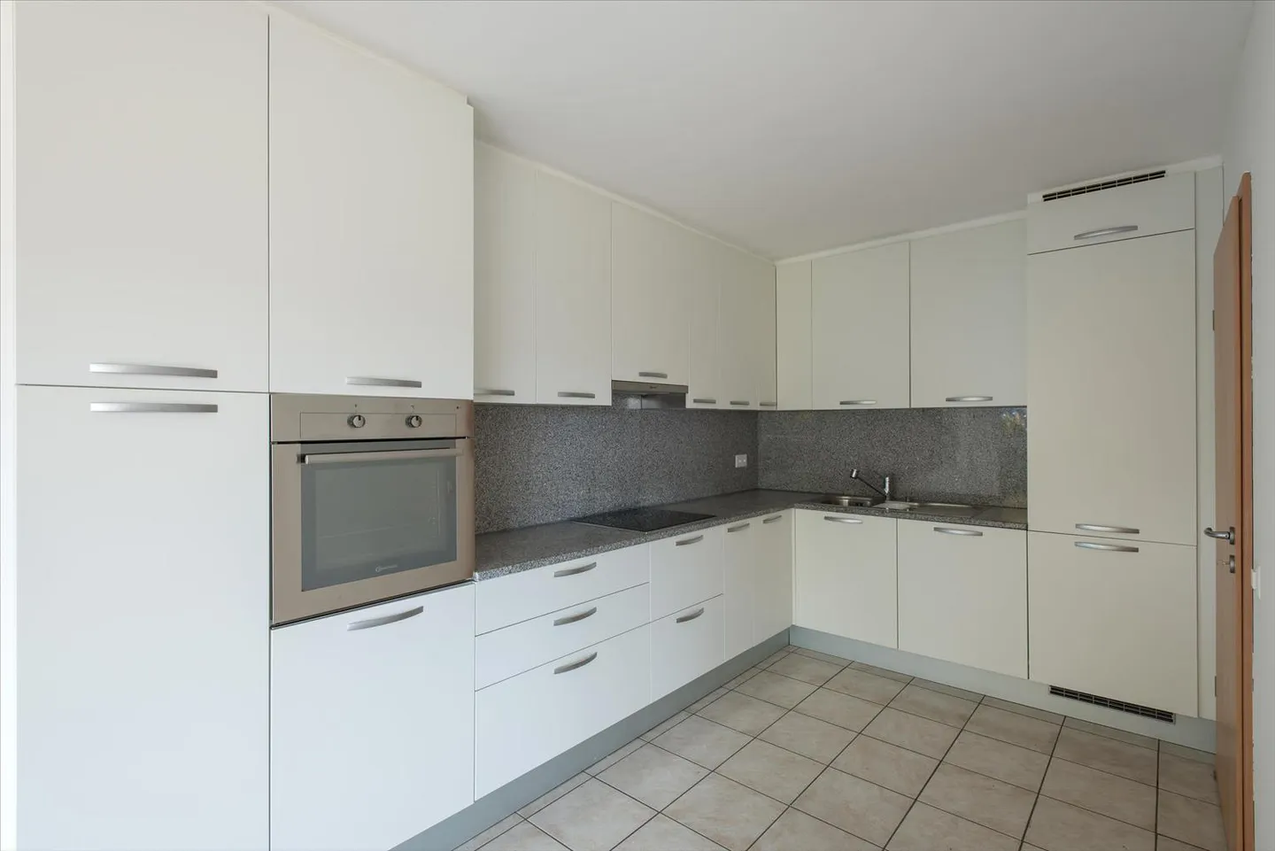 Appartamento in affitto - Foto 3 di 4