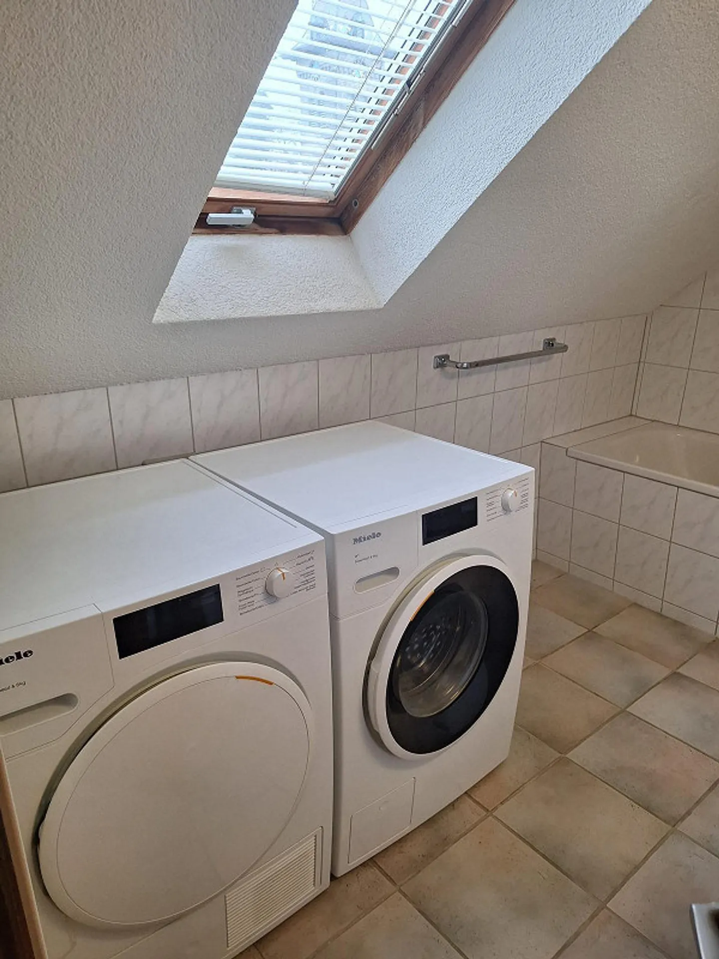 Attraktive 3.5 Zimmer-Dachgeschosswohnung - Foto 12 von 14