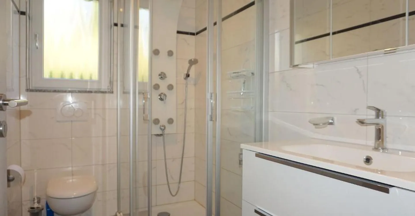 ARI-262 - Wunderschöne Gartenwohnung mit 5,5 Zimmern in einem hochwertigen Zweifamilienhaus - Foto 11 von 12
