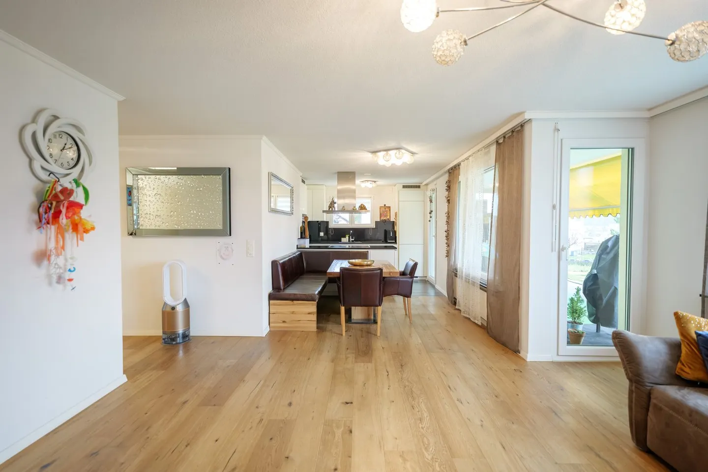 Charmant appartement de 4.5 pièces à Othmarsingen avec confort moderne - Photo 3 sur 13