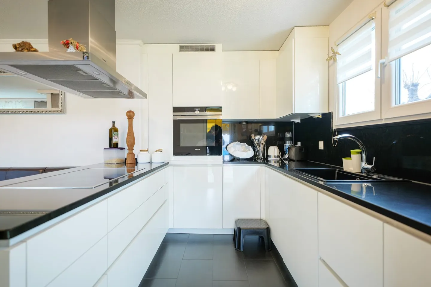 Charmant appartement de 4.5 pièces à Othmarsingen avec confort moderne - Photo 4 sur 13