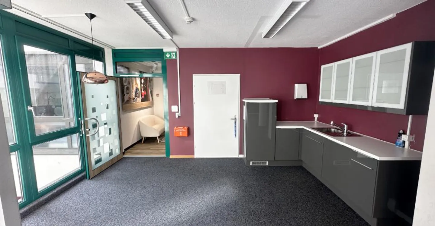Crissier – 149 m² office on the ground floor, close to the center and highway access - Photo 13 of 13