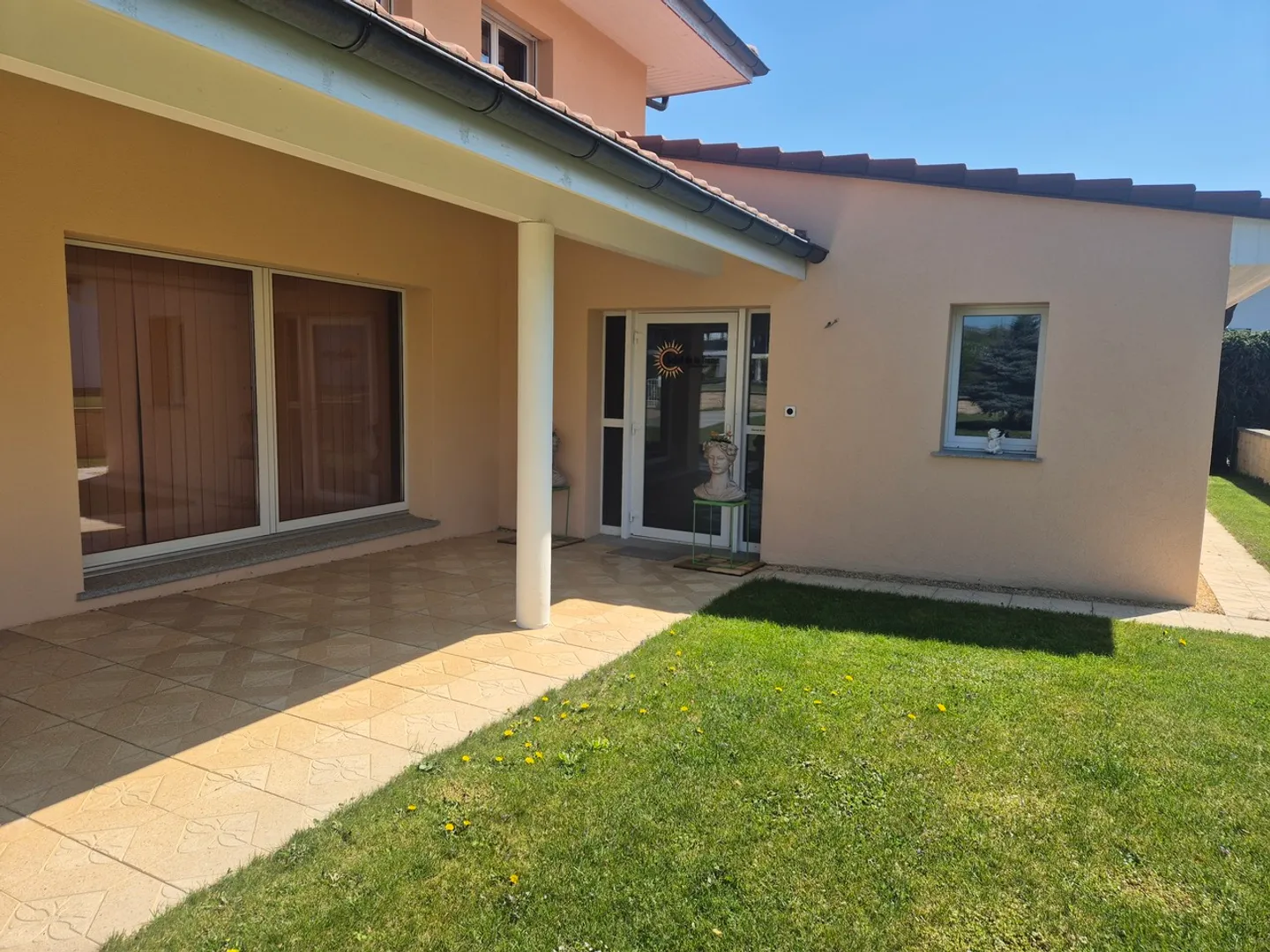 THE TOUR-DE-TRÊME / Local of 13 m2 - Photo 1 of 8