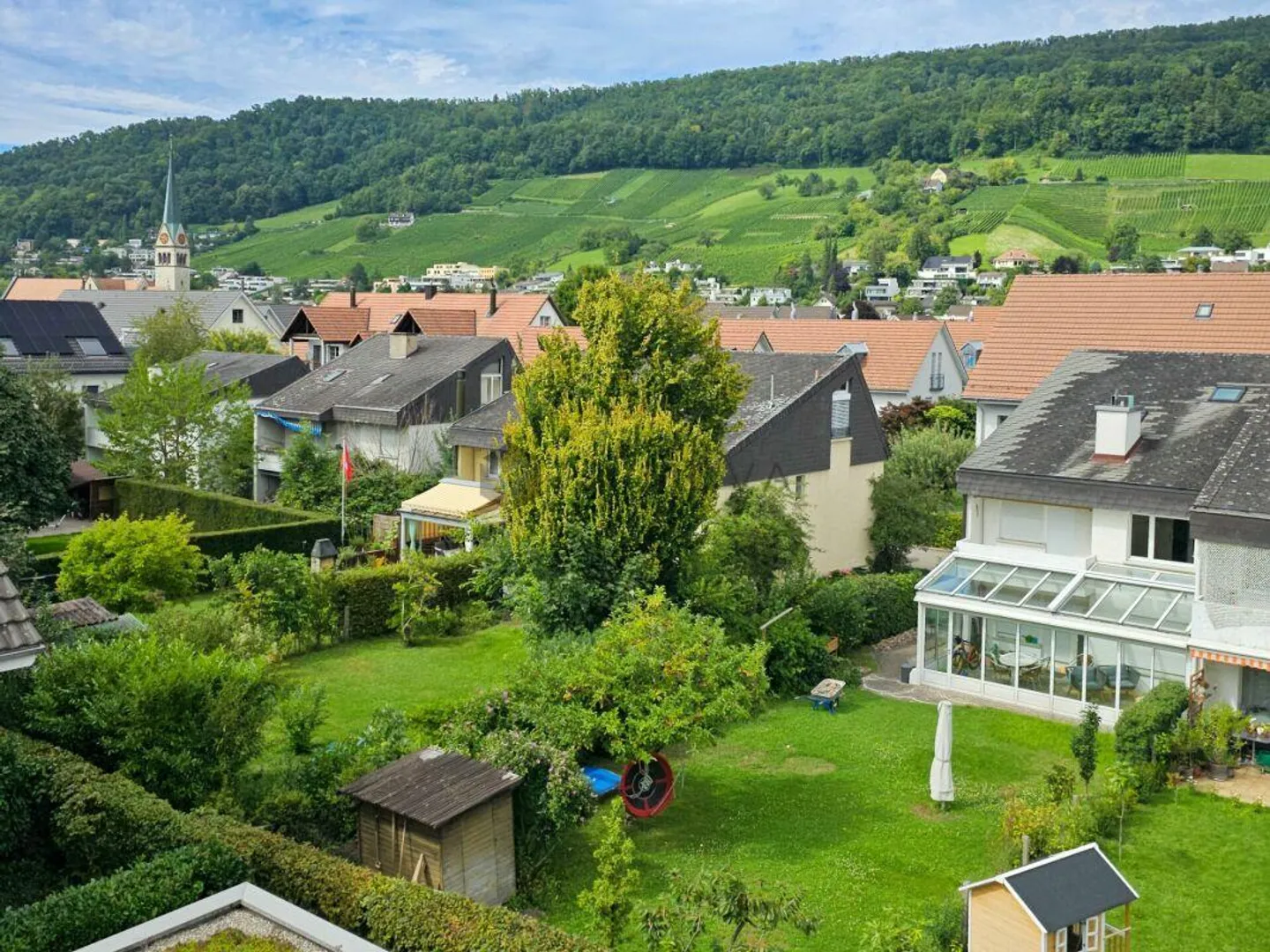Maisonette with Style - Living Above the Rooftops of Wettingen - Photo 11 of 11