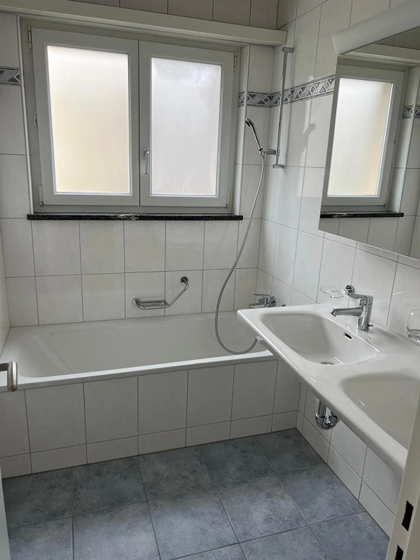 Furnished shared room in a 63 sqm apartment in Domat/Ems - Photo 7 of 10