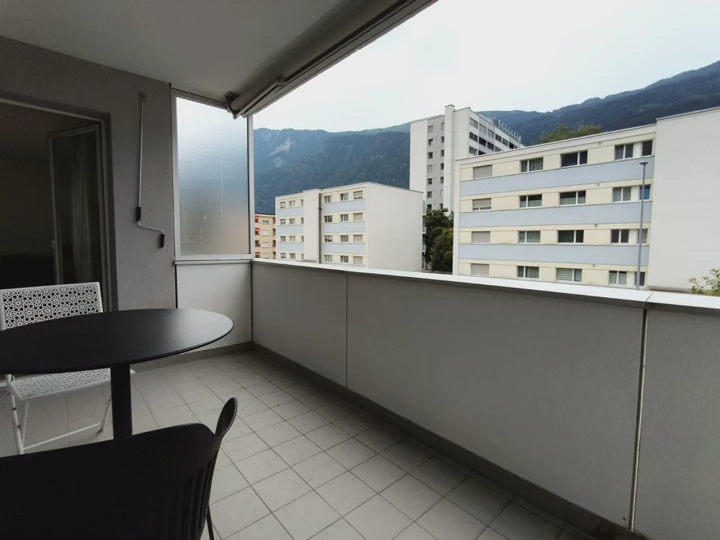 Furnished shared room in a 63 sqm apartment in Domat/Ems - Photo 9 of 10