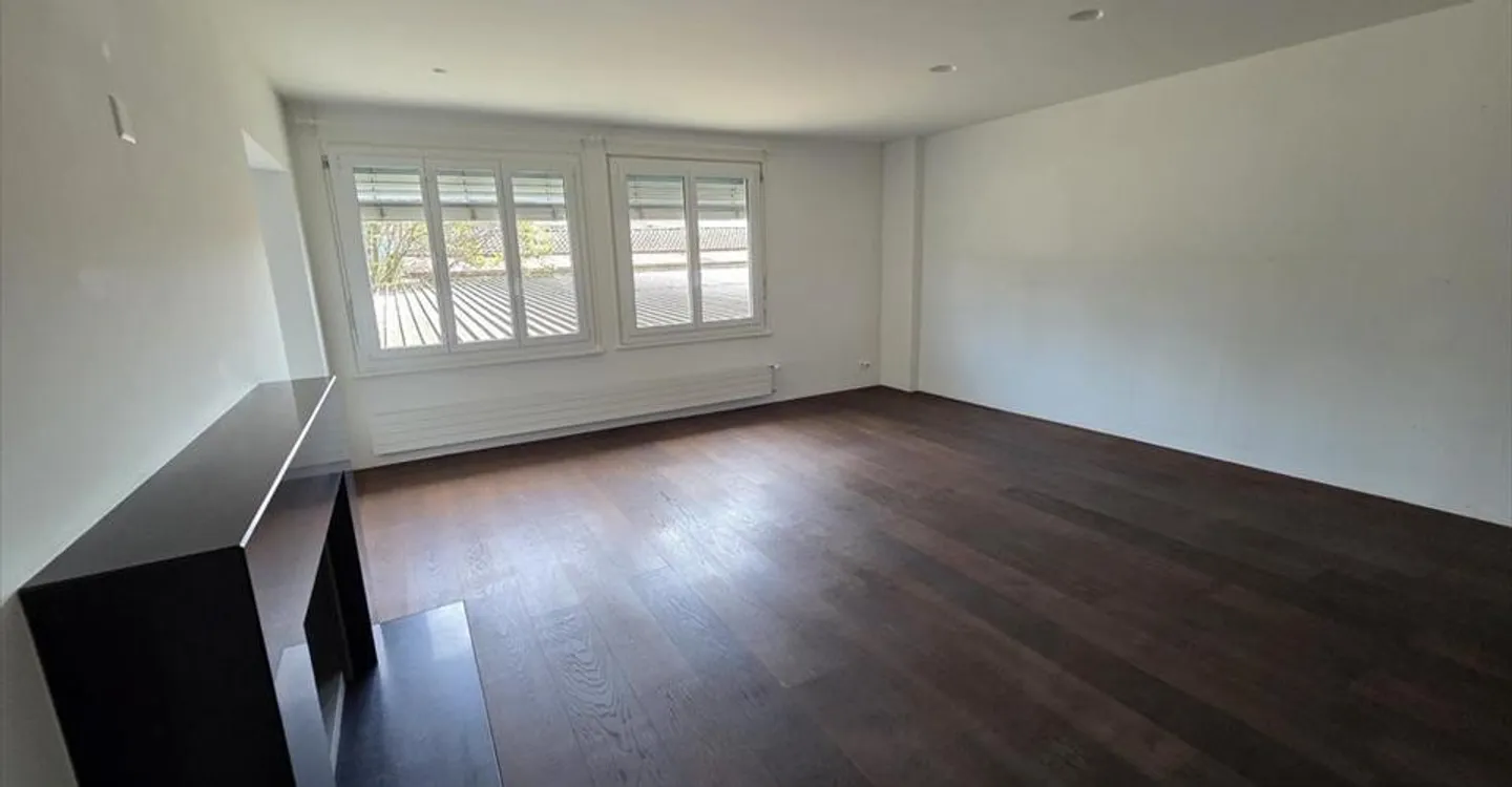 Spazio ufficio in affitto - Foto 1 di 8