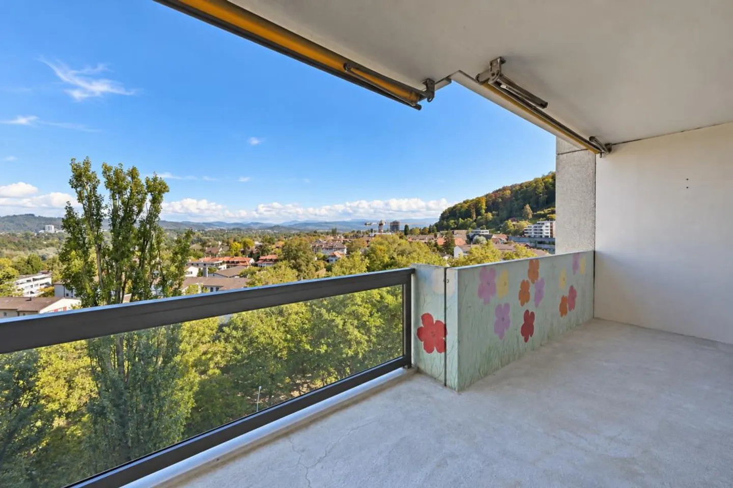 Helle 3-Zimmerwohnung mit Aussicht - Foto 3 von 9