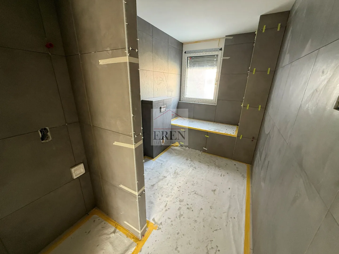 Spazioso attico di 4,5 stanze con terrazza panoramica di 68 m2 - Foto 5 di 32