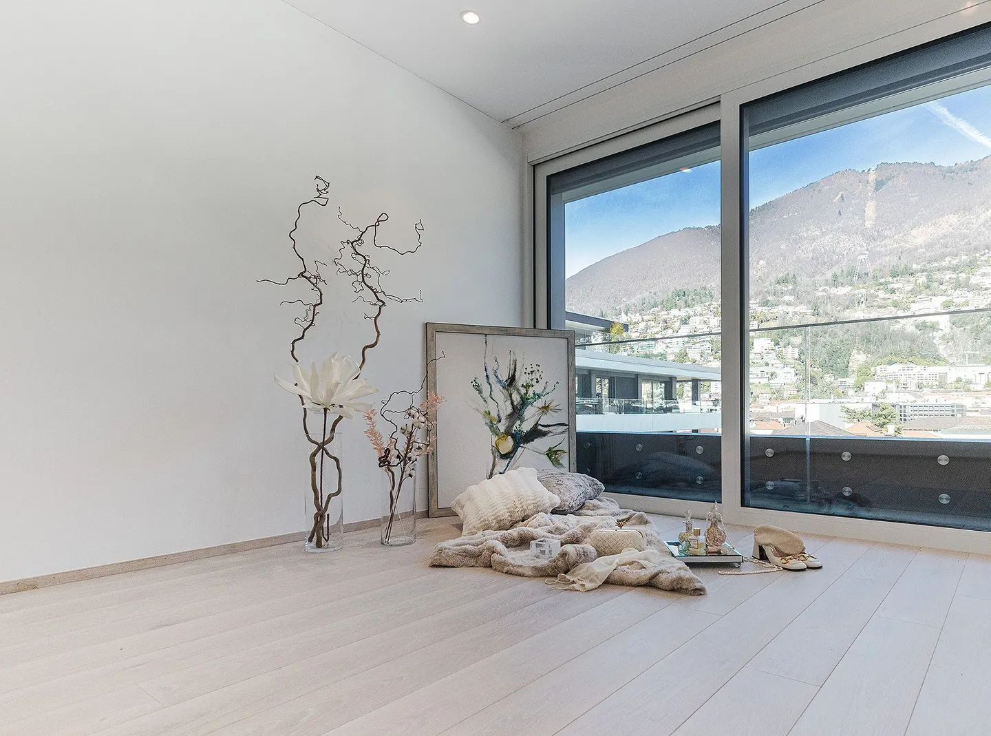 Penthouse with Terrace in Locarno - Photo 5 of 13
