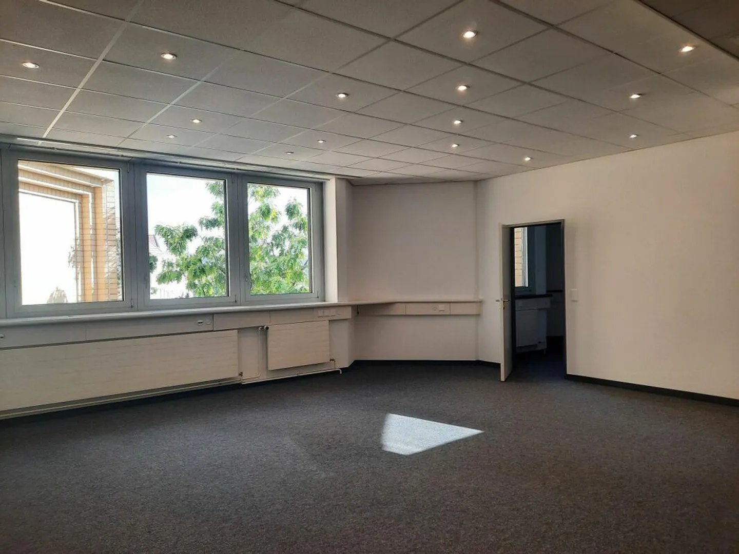 Your commercial premises for individual use - Photo 4 of 9