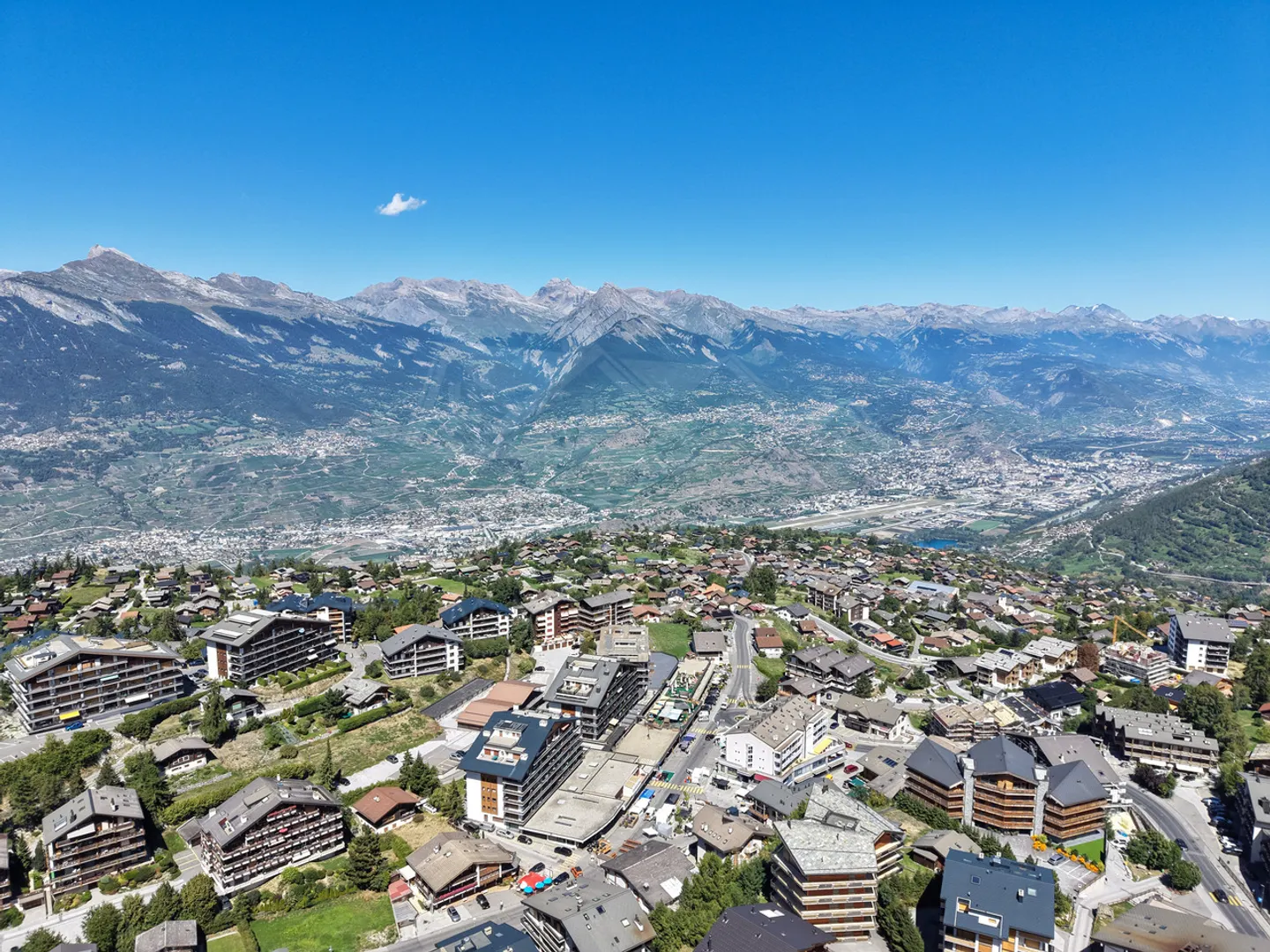 Appartement 2 pièces avec panorama sur les montagnes à Haute-Nendaz - Photo 2 sur 14