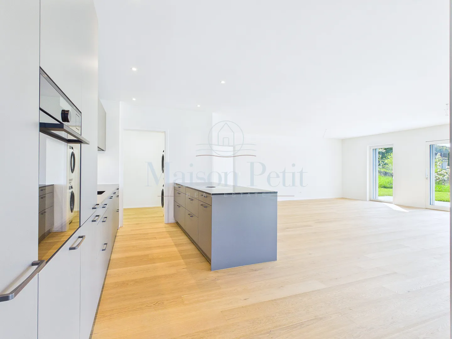 Charmant appartement de jardin 5.5 pièces avec jardin de 336 m² et intimité - Photo 4 sur 11