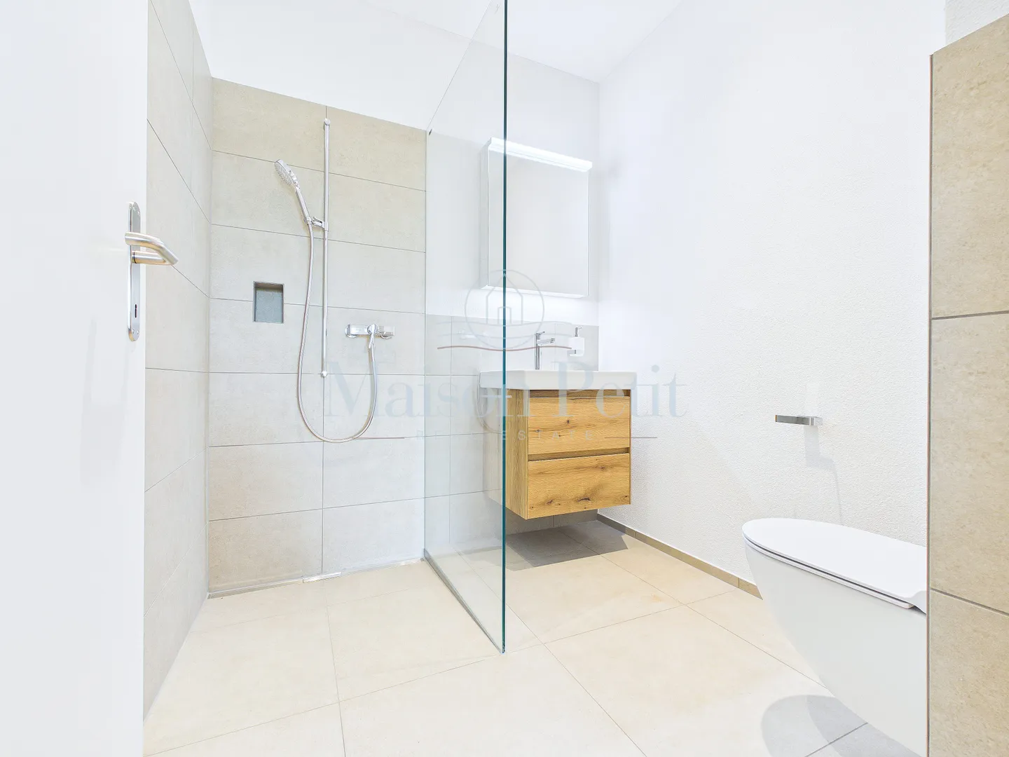 Charmant appartement de jardin 5.5 pièces avec jardin de 336 m² et intimité - Photo 10 sur 11