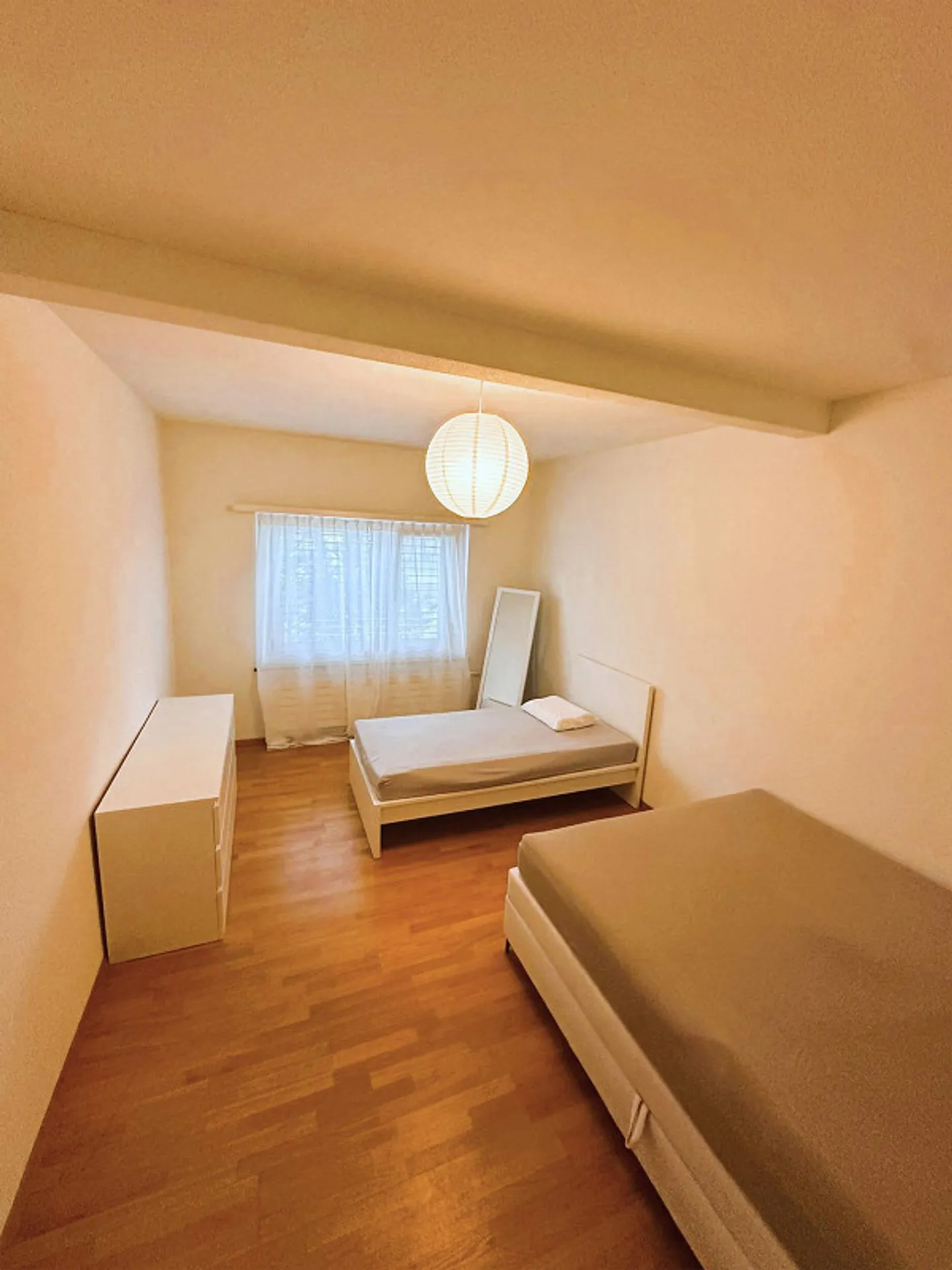 Modernes Apartment mit Balkon - Foto 7 von 10