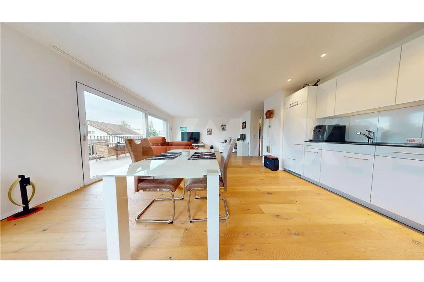 Contemporary Living Comfort. Attractive 2½-Room Apartment in Niederglatt - Photo 2 of 8