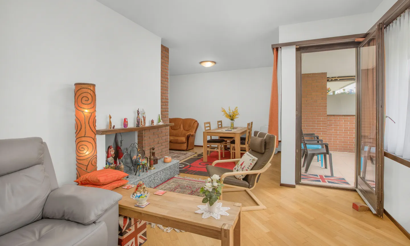 Appartamento luminoso 3.5 locali ad Agno - Foto 2 di 10