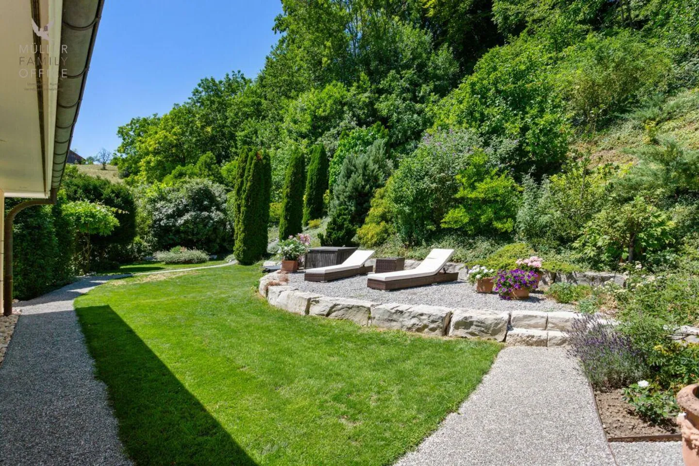 Mediterrane Luxusvilla mit Naturpool und traumhaftem Gartenparadies - Photo 4 sur 13