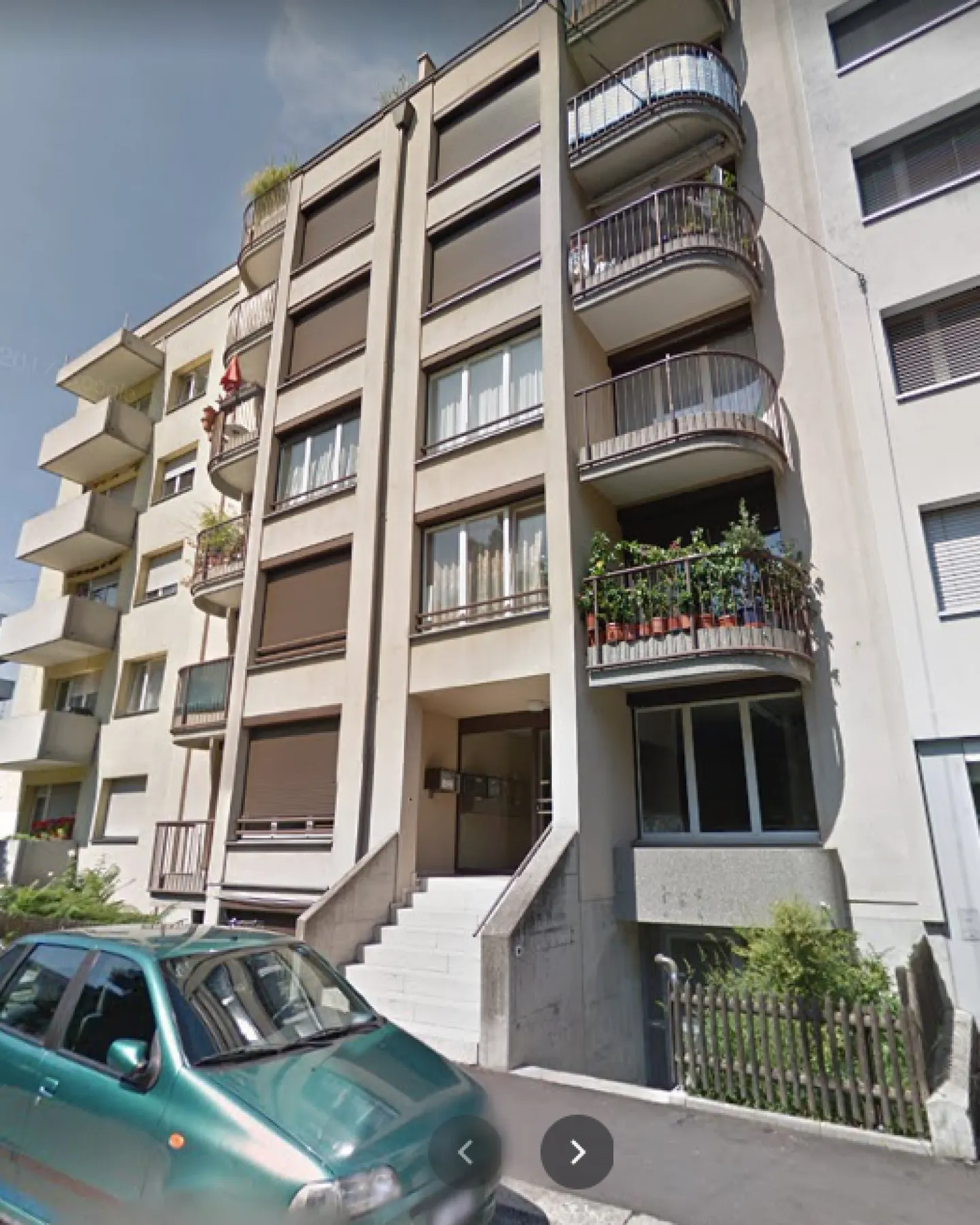 Appartamento 2.5 locali con balcone, lavatrice privata, cantina e locale biciclette - Foto 1 di 10