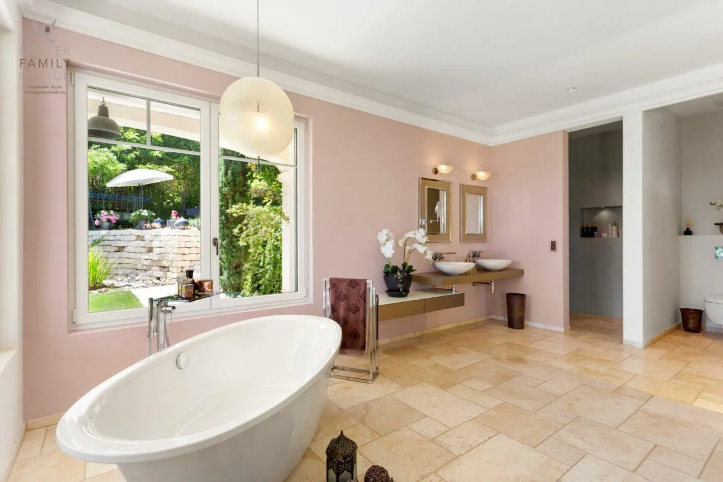 Mediterrane Luxusvilla mit Naturpool und traumhaftem Gartenparadies - Photo 13 sur 13