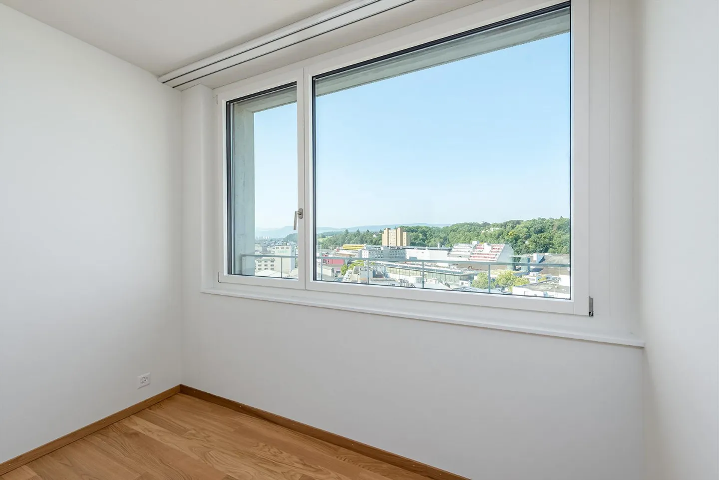 Appartement 2.5 pièces avec salon en niveau inférieur - Photo 4 sur 6