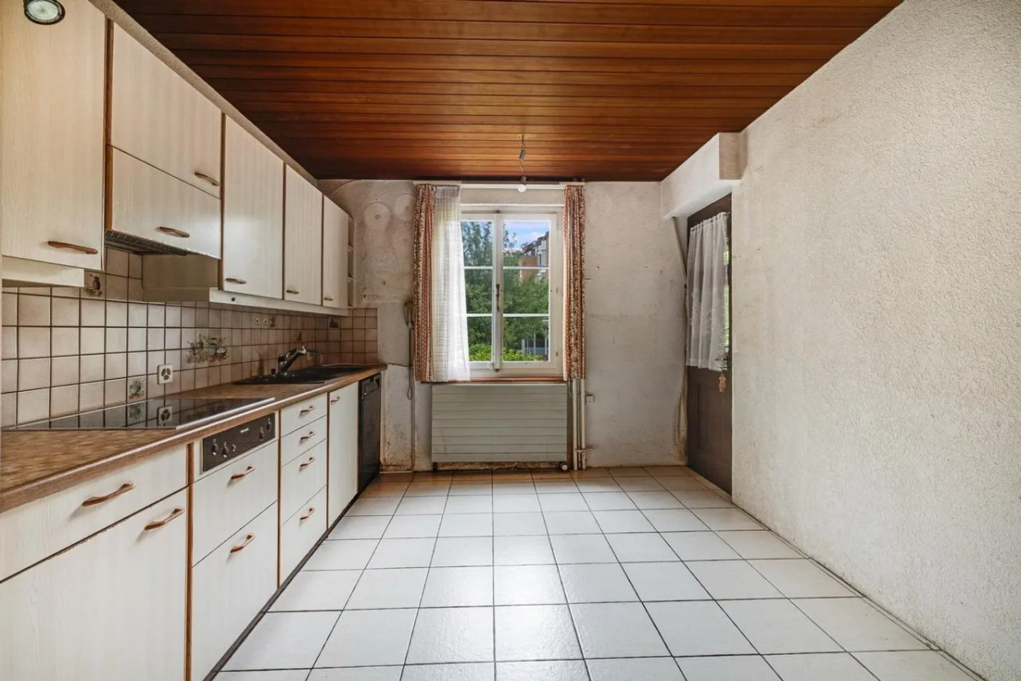 Very beautiful, renovation-required house from the 1920s - Photo 8 of 16
