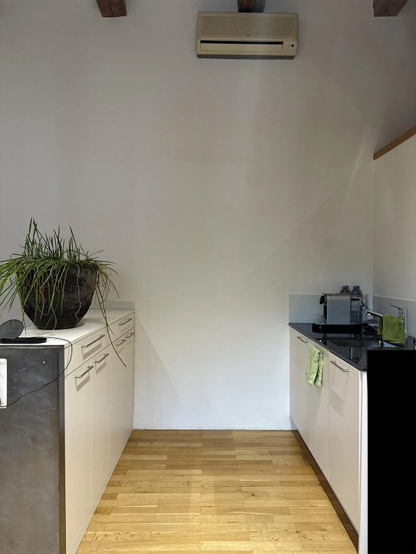 Commercial space in a historic old building property - Photo 7 of 13