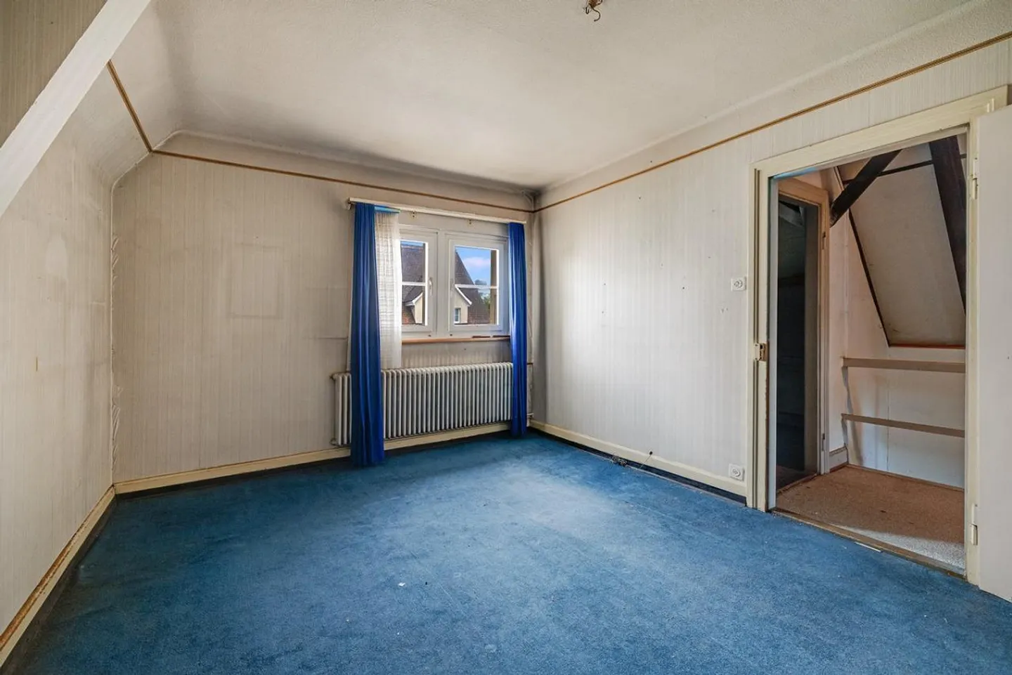 Very beautiful, renovation-required house from the 1920s - Photo 11 of 16