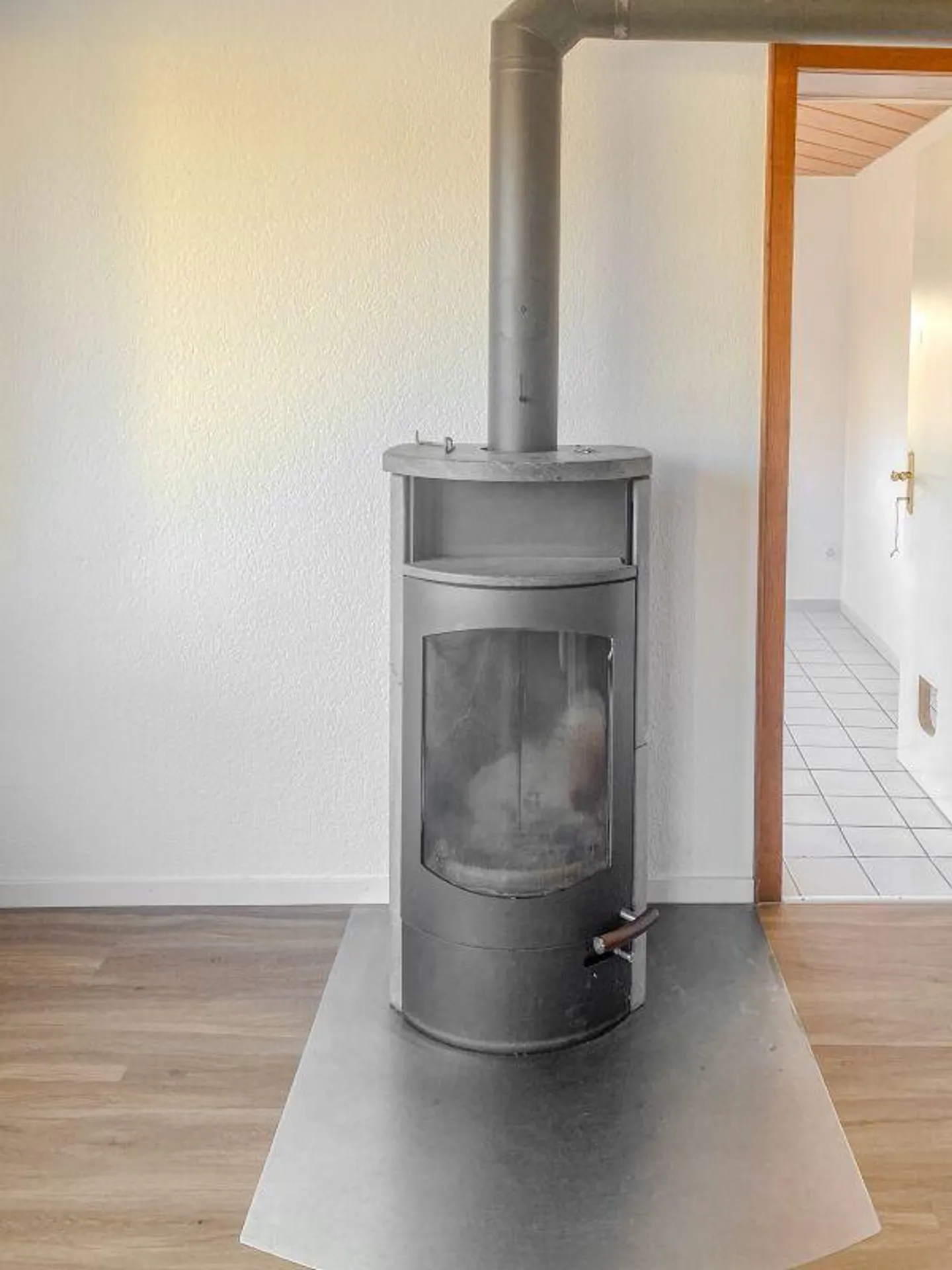 Casa unifamiliare recentemente ristrutturata vicino al centro di Heerbrugg - Foto 4 di 13