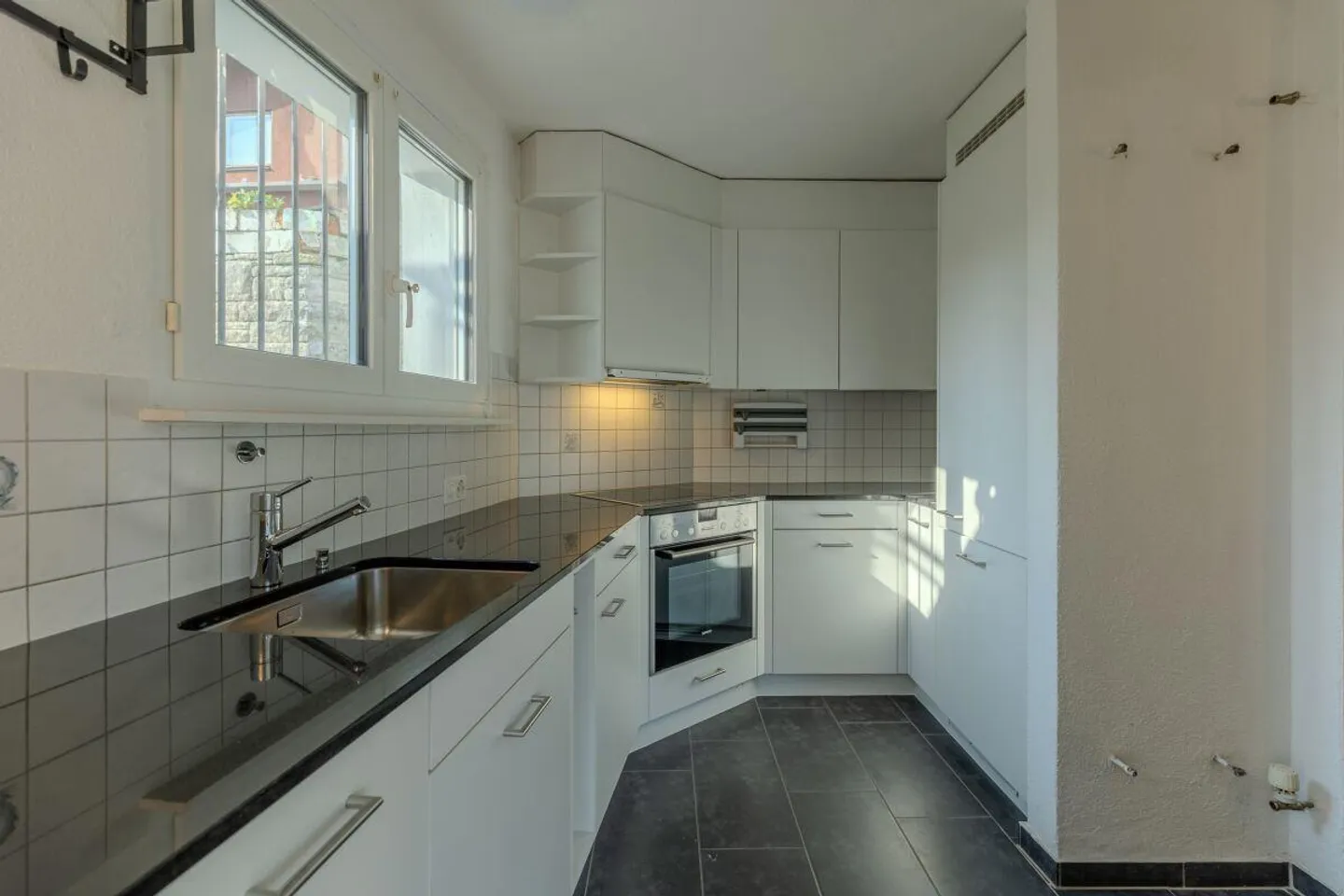 Casa unifamiliare recentemente ristrutturata vicino al centro di Heerbrugg - Foto 10 di 13