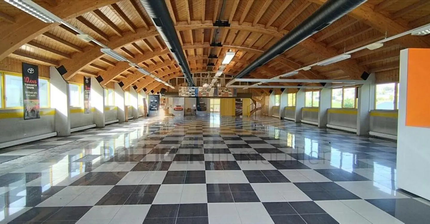 Gewerbehalle zu verkaufen - Foto 1 von 11