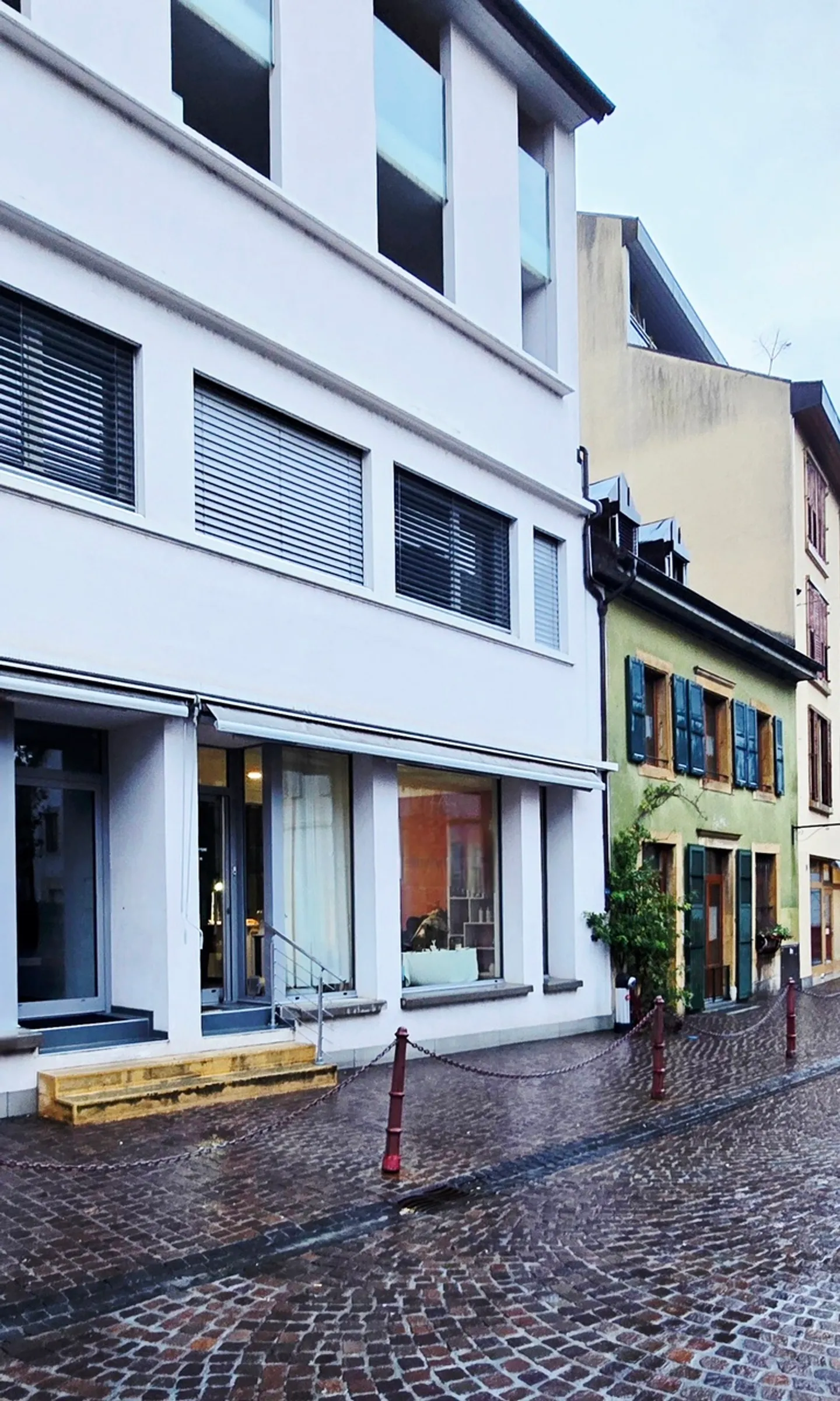 Nail salon - Photo 1 of 9