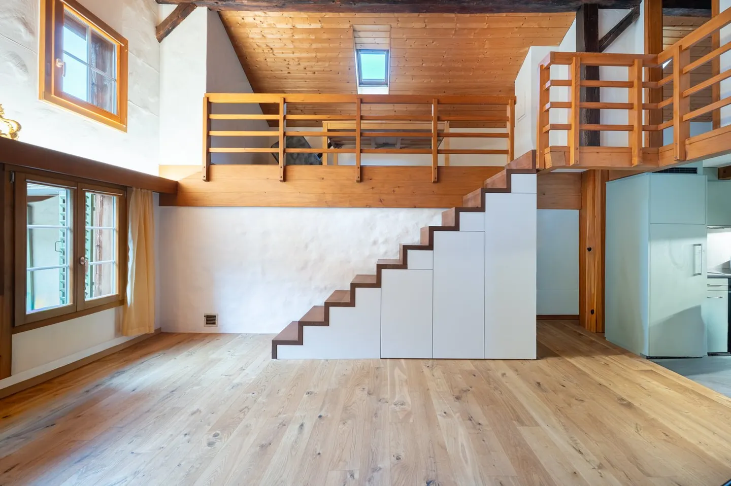 Residential building in the heart of Goldswil - A house with history seeks future - Photo 10 of 22