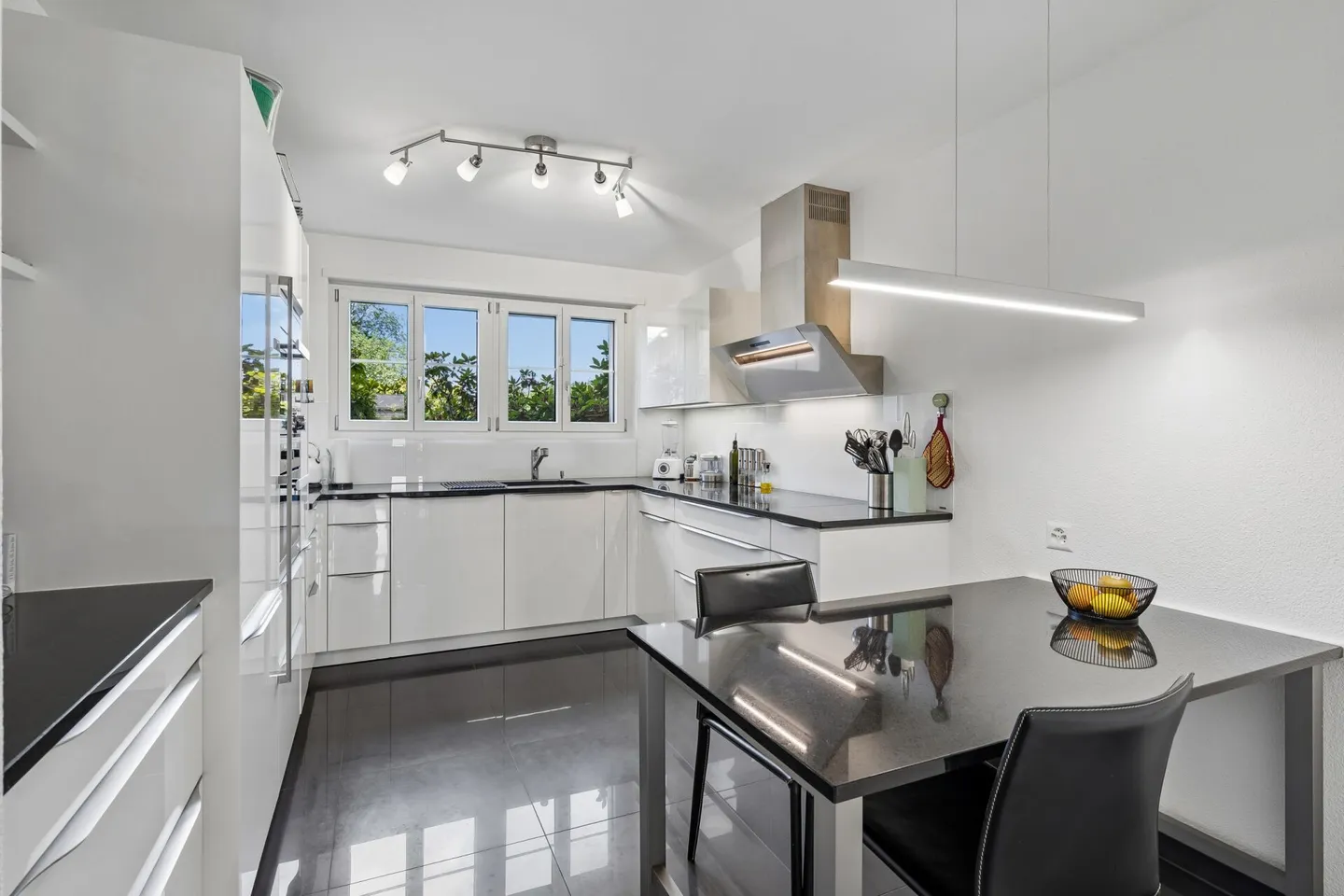Modernes Reihenmittelhaus mit sonnigem Garten - Foto 3 von 14
