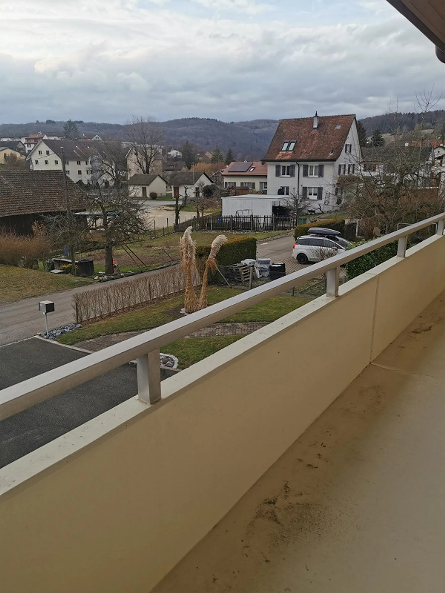 Spacious 7.5-Room House with Garden and Garage - Photo 9 of 29