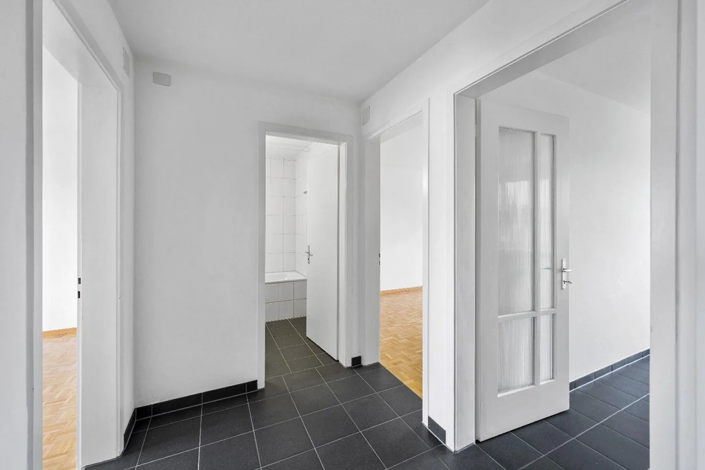 Gemütliche Wohnung mit Sonnigem Balkon - Foto 7 von 9