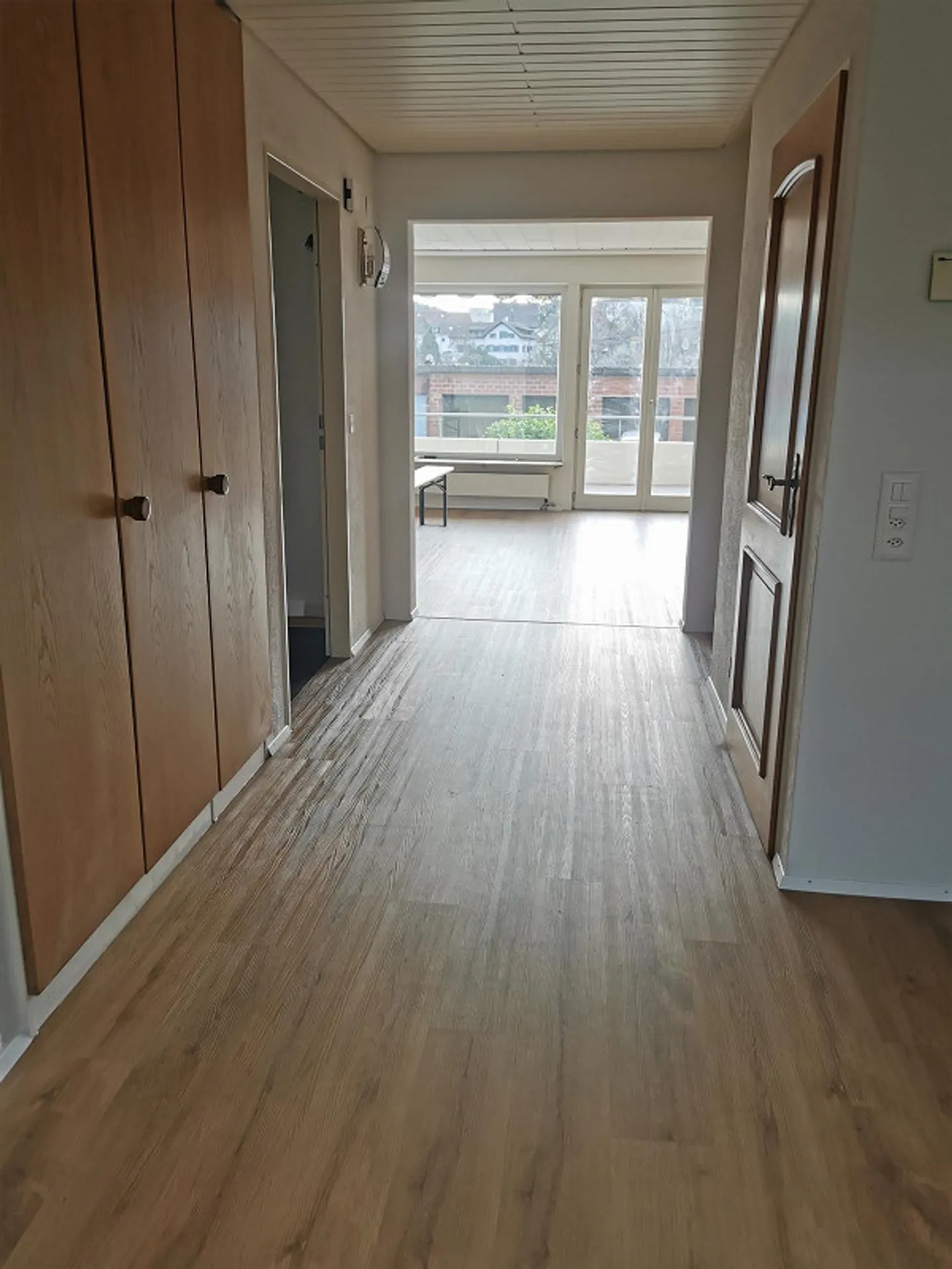 Spacious 7.5-Room House with Garden and Garage - Photo 13 of 29