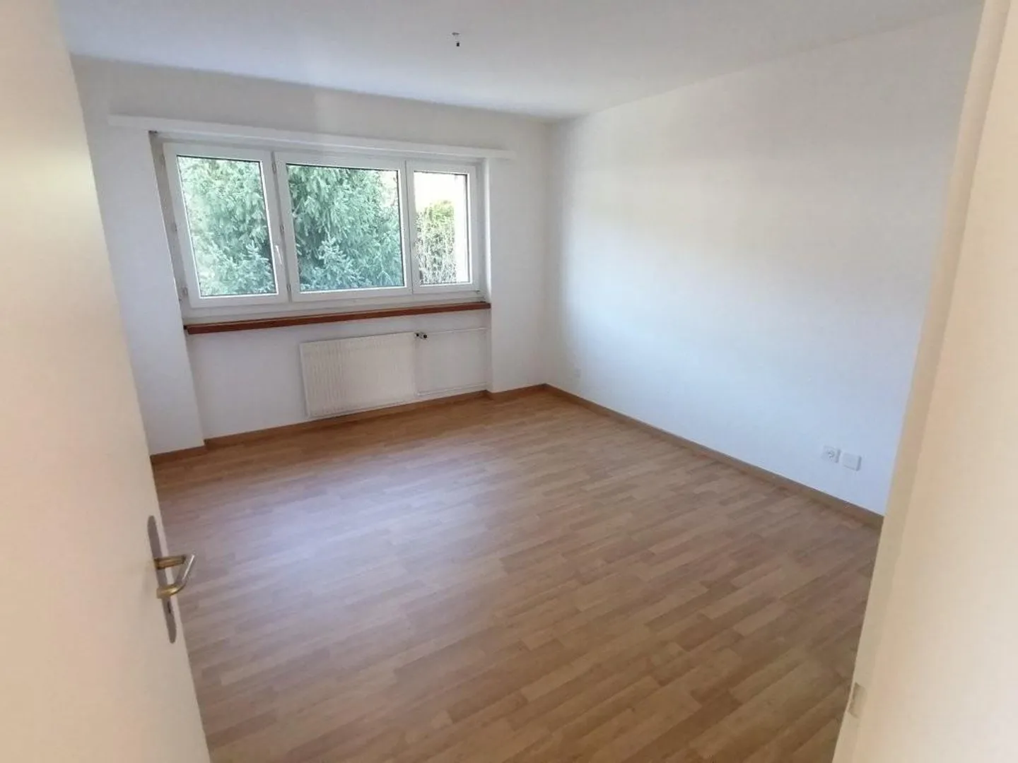 Quiet yet central living - Photo 4 of 6