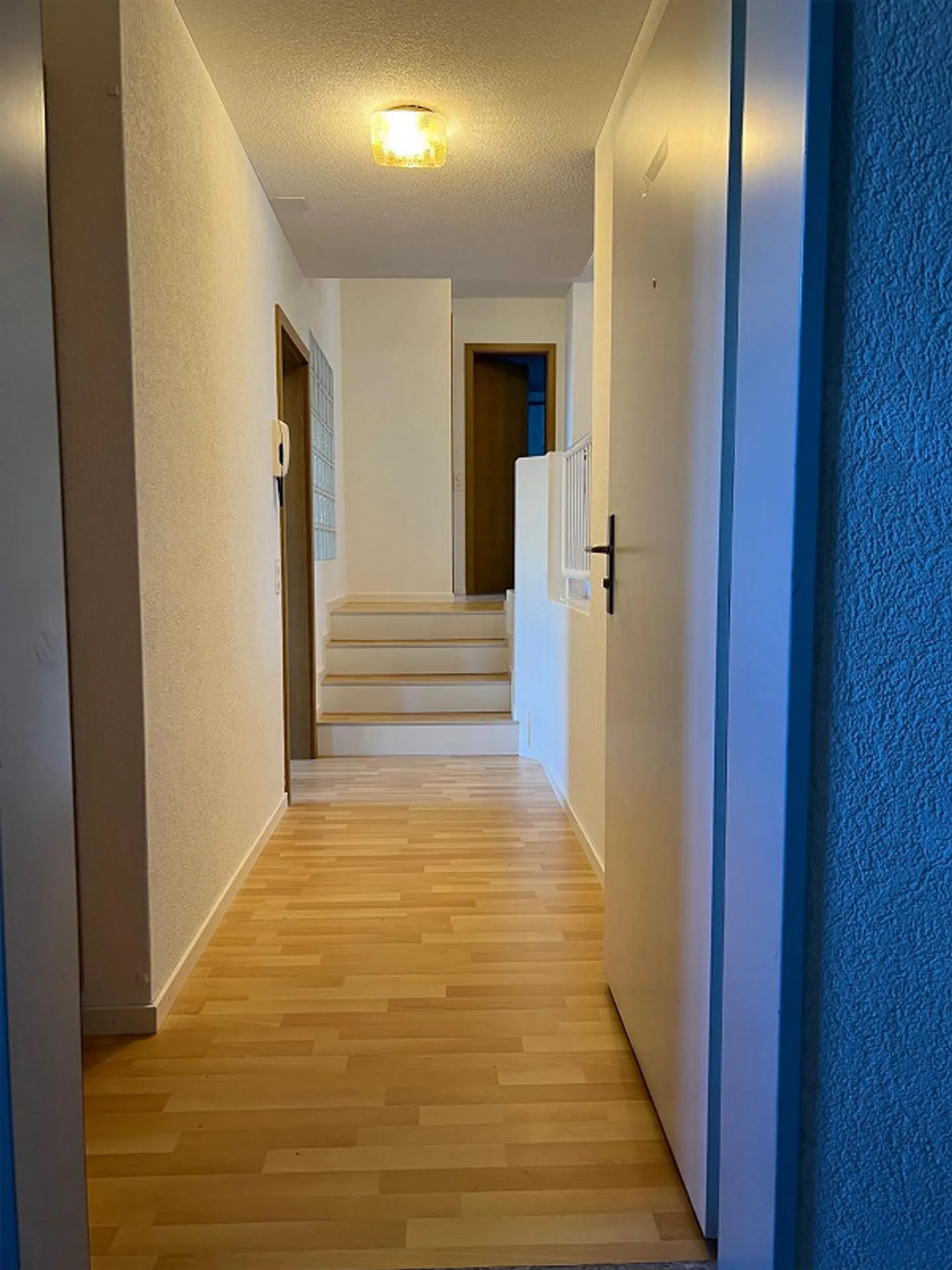 Spacious 4.5-room apartment in a quiet residential area in St. Georgen - Photo 2 of 15