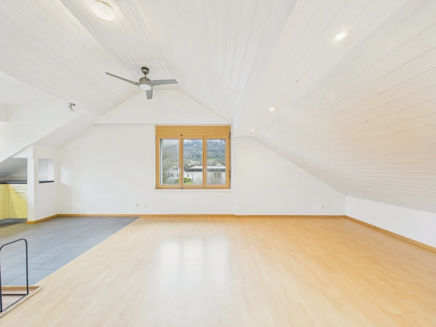 Herrliche 3.5-Zimmer Dachwohnung in Buchs SG - Foto 2 von 8