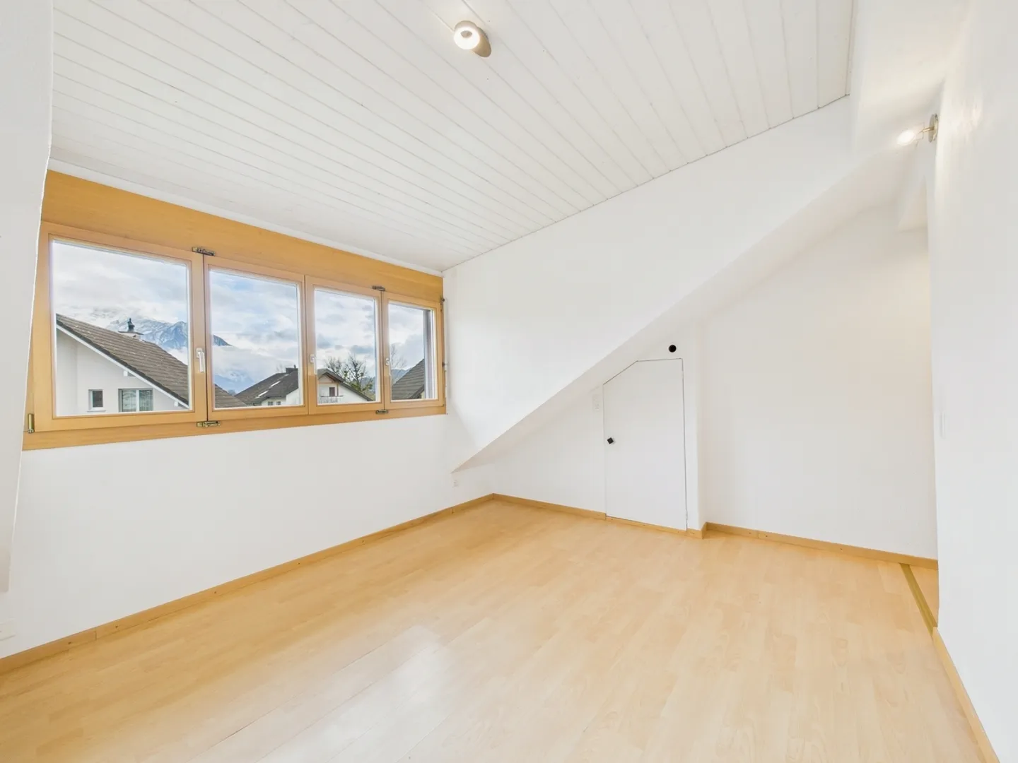 Herrliche 3.5-Zimmer Dachwohnung in Buchs SG - Foto 4 von 8