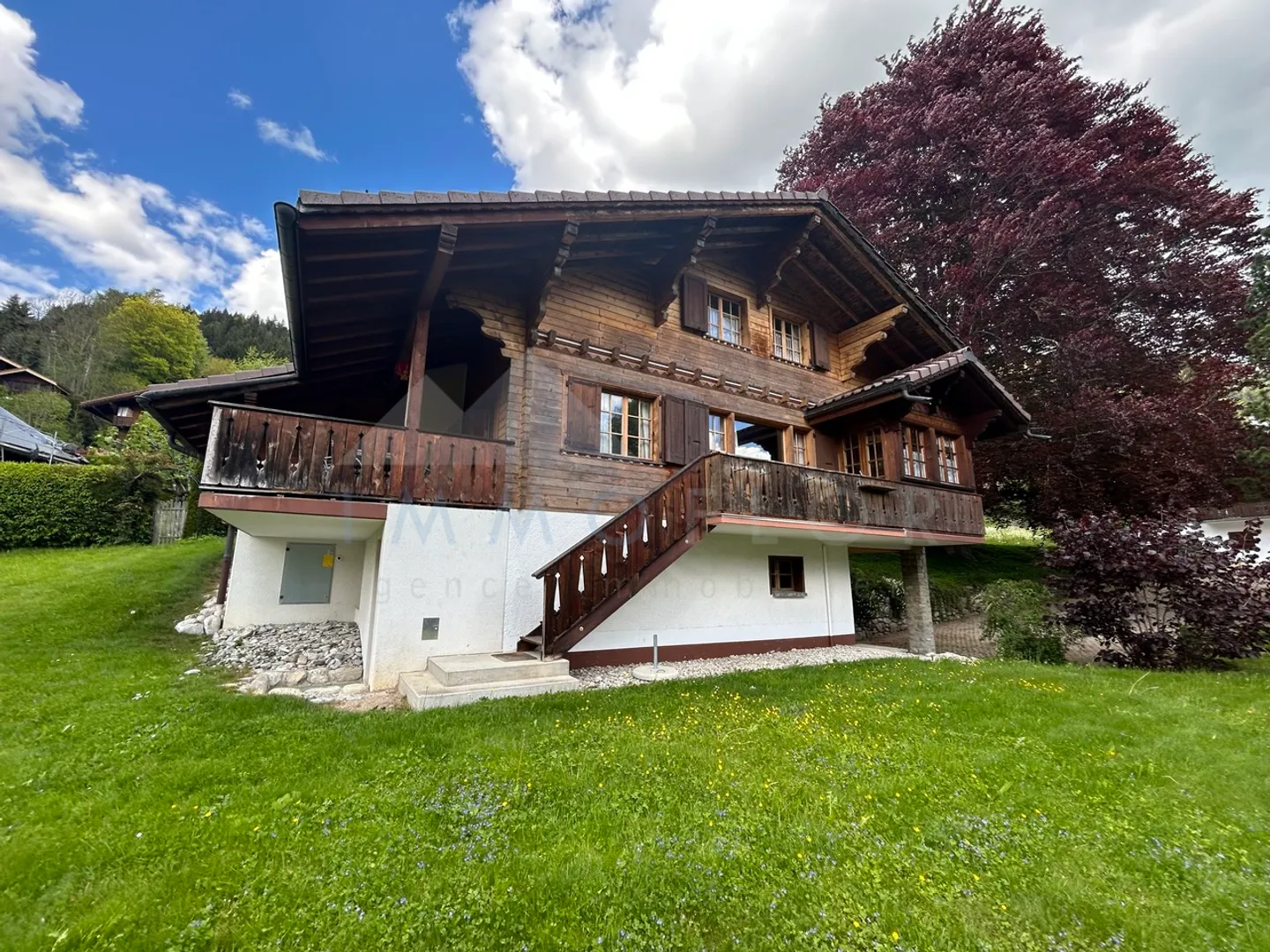 Chalet à vendre - Photo 1 sur 13